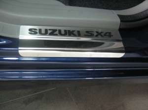          Suzuki SX-4,   4