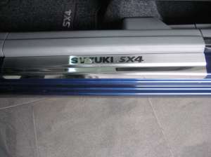          Suzuki SX-4,   4