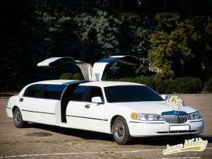    ,    Lincoln Town Car