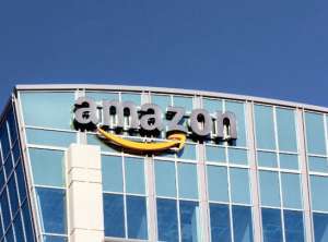   .    Amazon (Umowa o pracę) - 