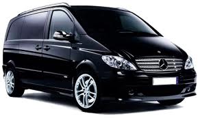       Mercedes Vito 8 . 