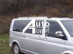   (  )  Volkswagen Transporter -5 (  T-5)