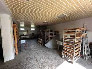    , , 150000 $ - 