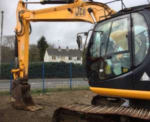 .  .   JCB JS220 LC 2010  ( 594)