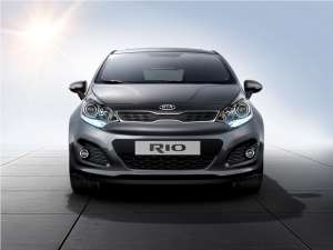      (Kia Rio)