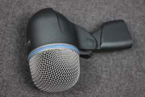      SHURE BETA 52A