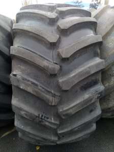     900/60R32 176A8 Firestone. .