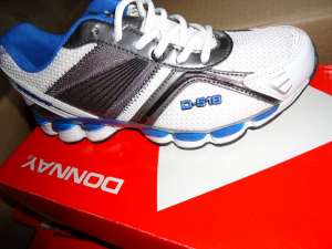     Adidas, Nike, Puma, Reebok, Fila, Donnay. . .  . - 