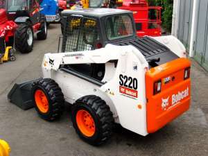     Bobcat S 220 ( 671)