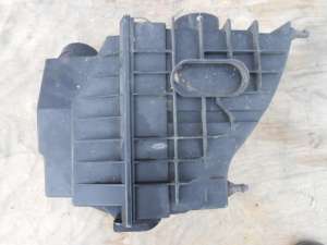     Ford Transit 2.4 2001-2006 .