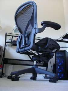     Herman Miller Aeron (, , , )