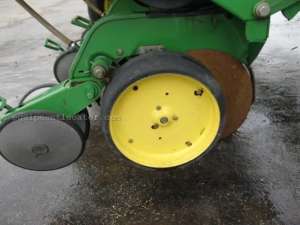     (John Deere) 7200 16   