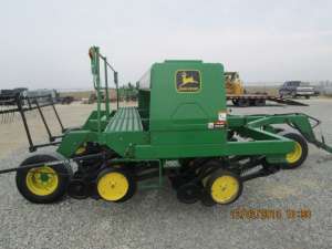     (John Deere) 750  4,5    - 