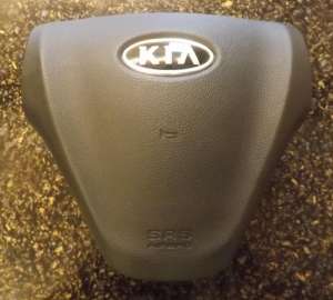     Kia Rio - 