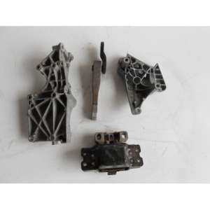    ( ) VW Touran