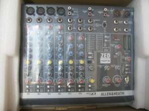    Allen & Heath ZED 10FX