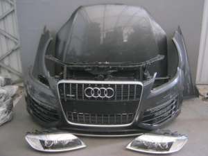    Audi q7       - 