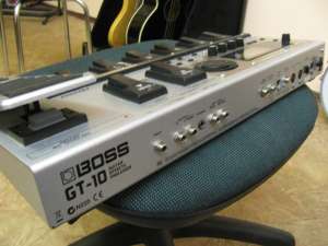    Boss GT-10