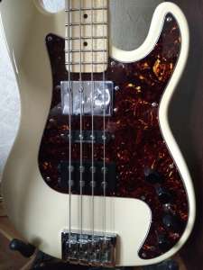    Custom Shop (p-bass telecaster 51+MM) 500$