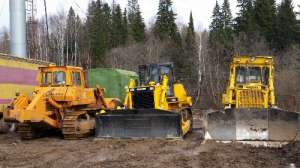    Dressta TD-25G-1 (2300) (41 )Komatsu D85-A21 (1800)(33)-2 ,Komatsu D155-1 (2300)(39) (  