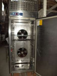    Electrolux /