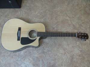    Fender CD-60CE - 