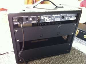    Fender VIBRO CHAMP XD 5