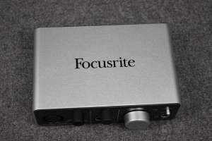    Focusrite iTrack Solo - 