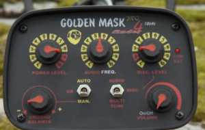    Golden Mask-4