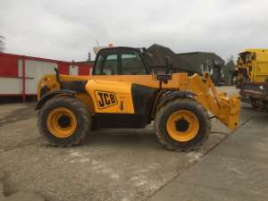    JCB 531-70 (939)