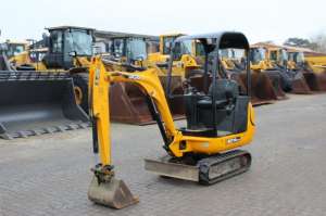    JCB 8014 CTS ( 707)