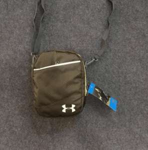    Messenger Under Armour