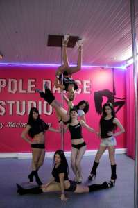    Pole Dance - 