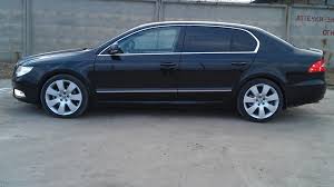    SKODA SuperB 2012