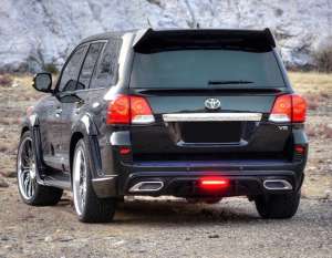    Toyota Land Cruiser 200 2013