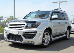    Toyota Land Cruiser 200 2013