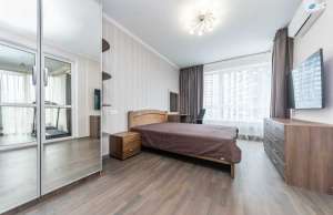   4-  , , 1000 $/. - 
