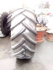 /  650/75R32 Continental 172A8.