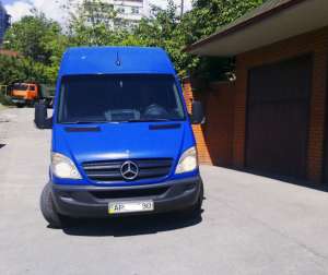   8  Mercedes Sprinter