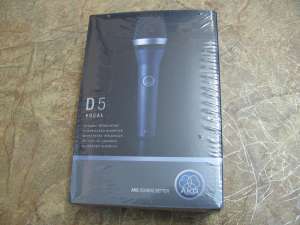   AKG D5 - 