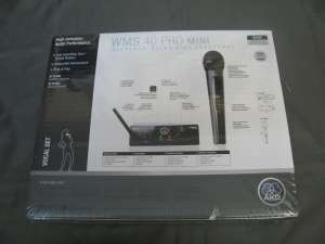   AKG WMS40