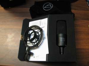   Audio-Technica AT4040