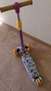   Best Scooter  , 300 .