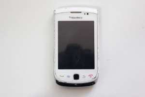   BlackBerry 9800 White - 