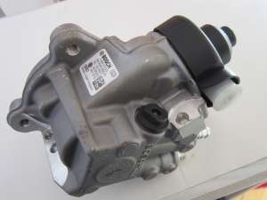   Bosch 0445010523  - 11800  - 