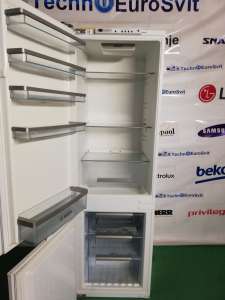   BOSCH KIS34A51