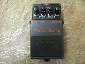   BOSS MT-2 Metal Zone