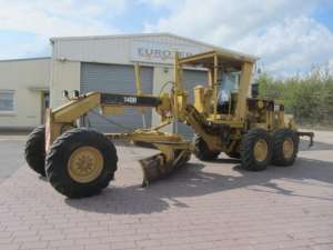   CAT 140 H 2001 