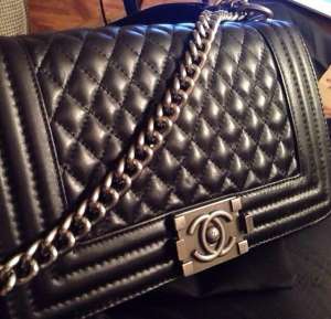   Chanel Boy.        456 - 