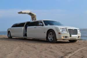   Chrysler 300C - 